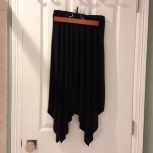 Small black skirt with angle bottom